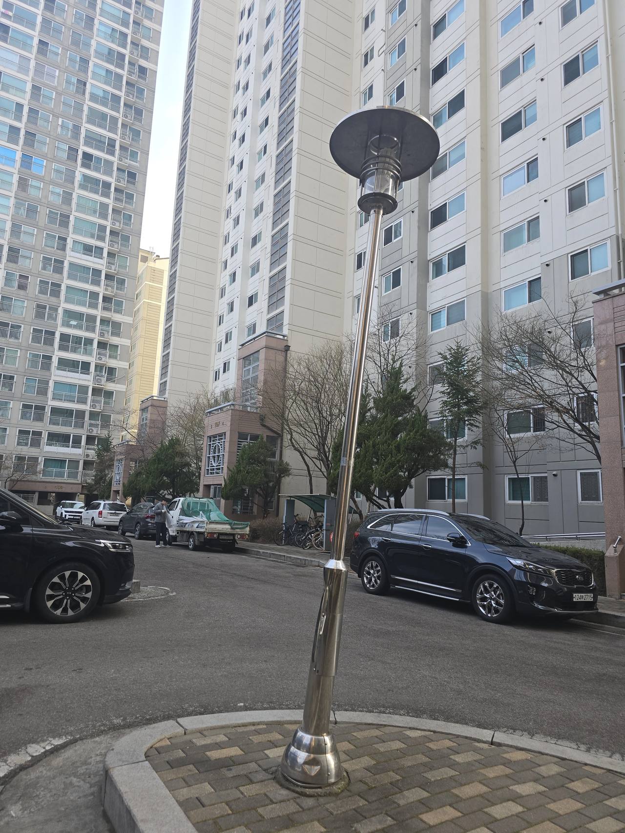 강남구 공원 태양광 가로등시공 현장 1